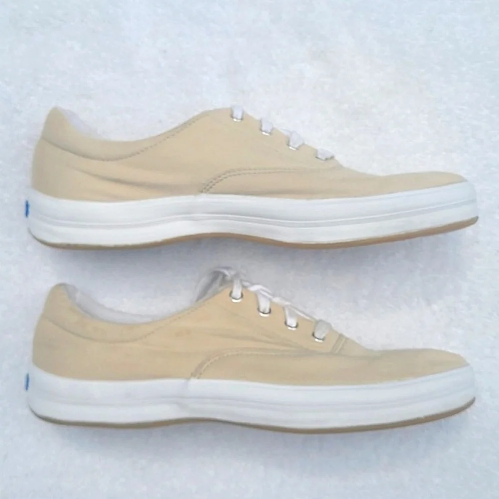 Keds Beige Classic Canvas Sneaker Lace Up Low Top Tennis Shoe Heel Logo Casual